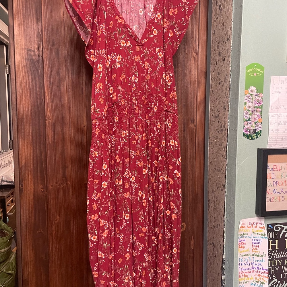 Old Navy Red Sleeveless V-Neck Maxi Sundress